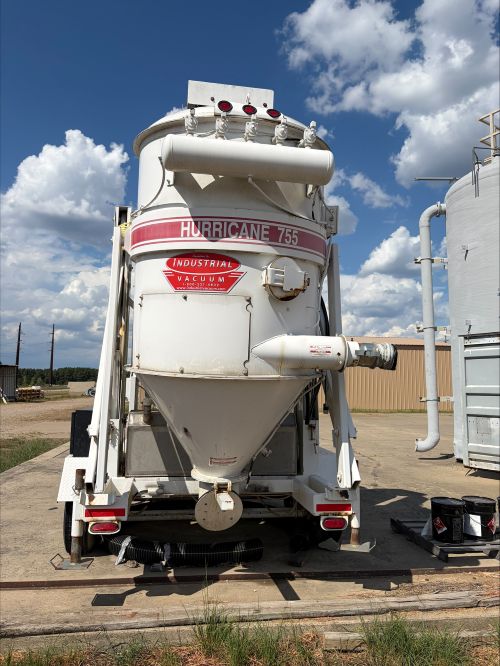 2009 Industrial Vacuum Trailer - Image 3